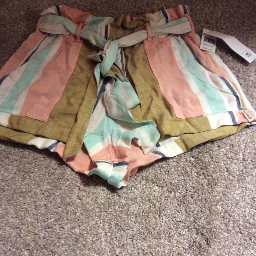 NWT Rip curl colorful shorts, small